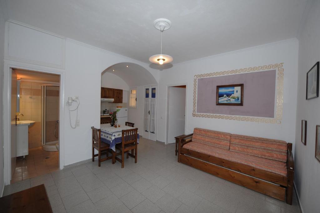 Orfeas Apartments Kamári Szoba fotó